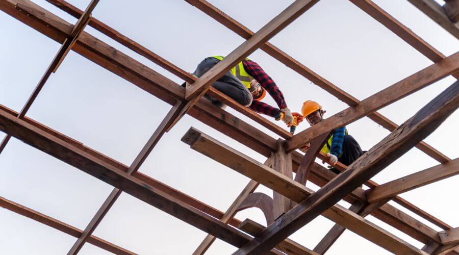 Professional gutter cleaning services in Avondale, WV